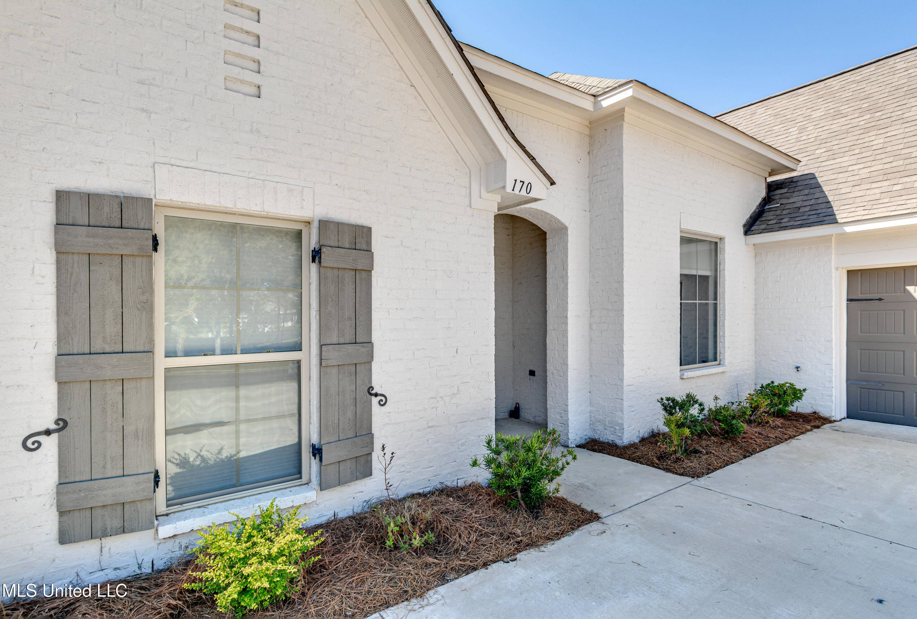 Madison, MS 39110,170 Hampton Ridge