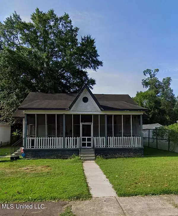 403 Margin Street,  Grenada,  MS 38901