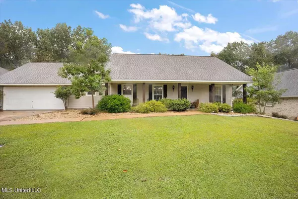 15 Lamplighter Road, Pearl, MS 39208