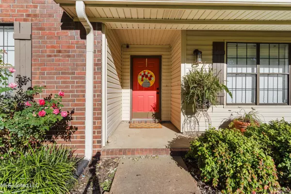 Senatobia, MS 38668,447 Shaker Drive