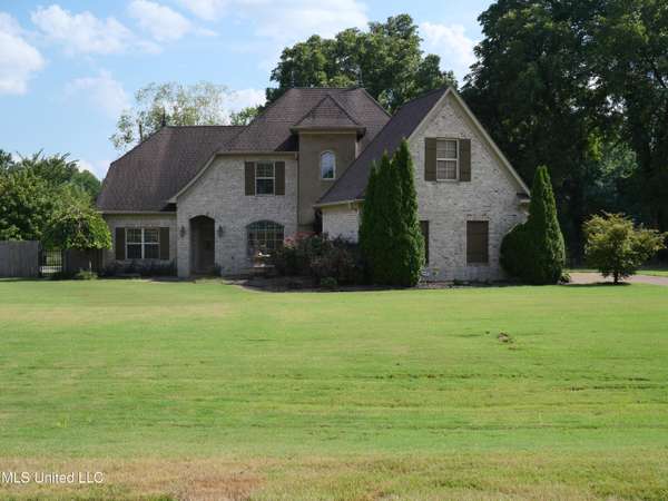 6311 Autumn Valley Drive, Olive Branch, MS 38654