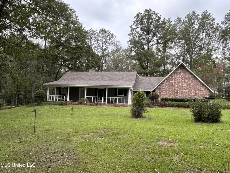 1515 W Flowers Road, Terry, MS 39170