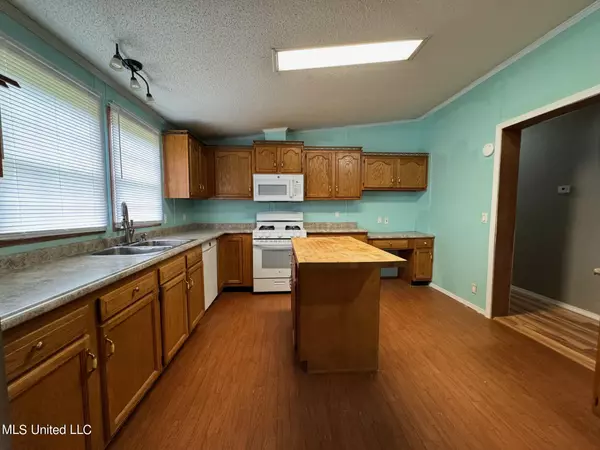 Mendenhall, MS 39114,127 Hunters Circle