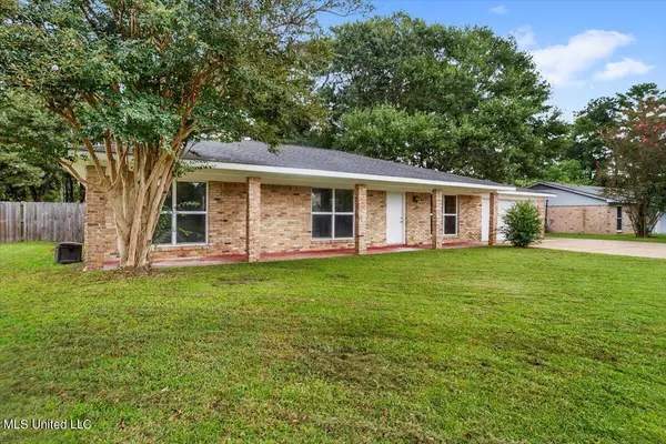 Ocean Springs, MS 39564,1316 Queen Park Circle