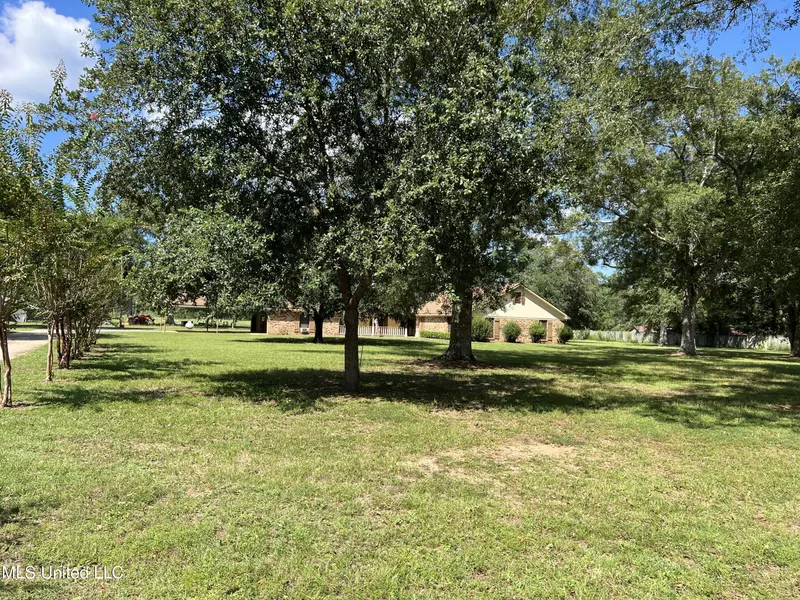 19452 Bell Lane, Saucier, MS 39574