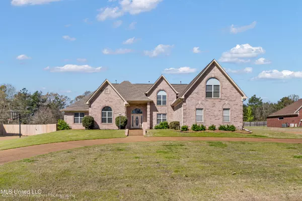 3121 Marcia Louise Drive, Southaven, MS 38672