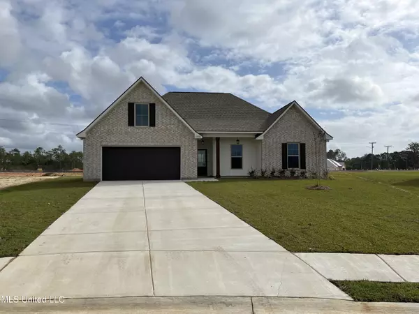 12000 Erik Court, Ocean Springs, MS 39564