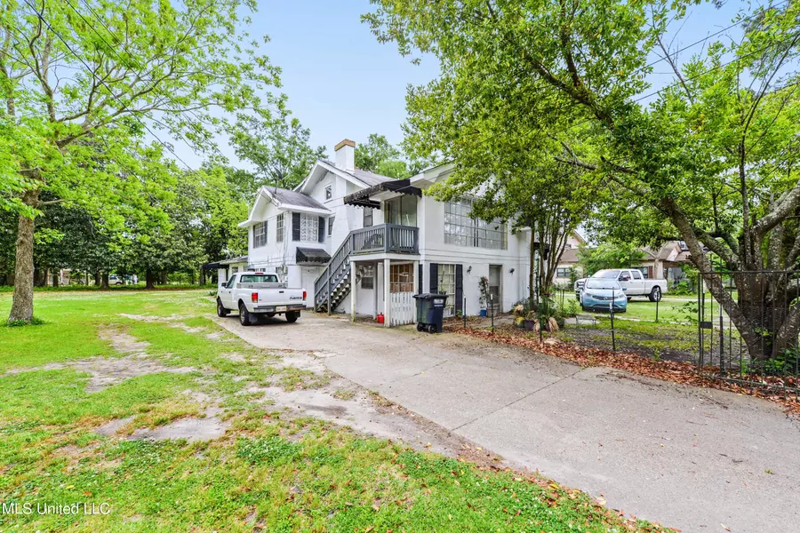 902908 Martin Luther King Jr Avenue, Ocean Springs, MS 39564