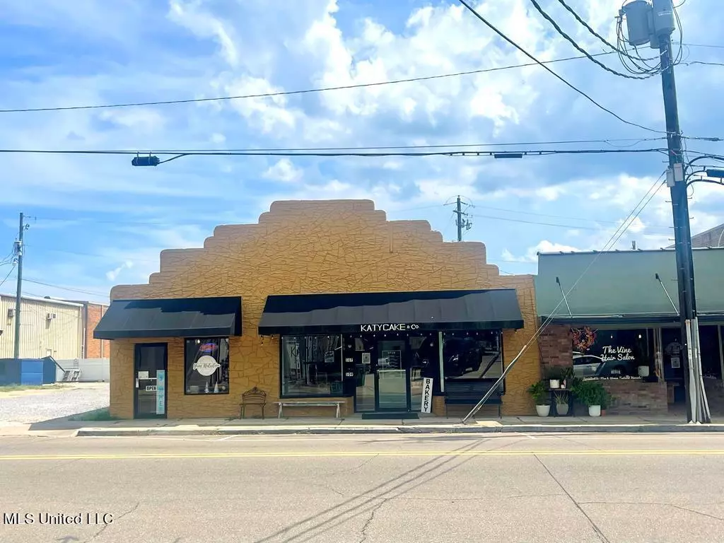 Picayune, MS 39466,109 W Canal Street