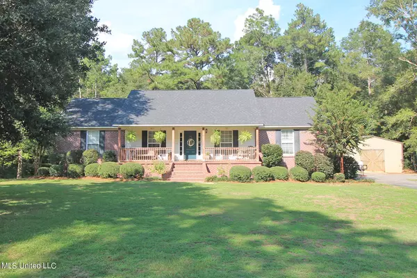 143 Mossy Oak Drive, Lucedale, MS 39452