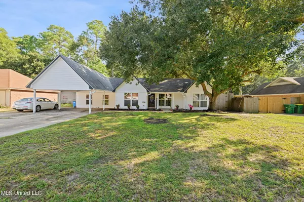 Ocean Springs, MS 39564,7016 Red Bud Lane