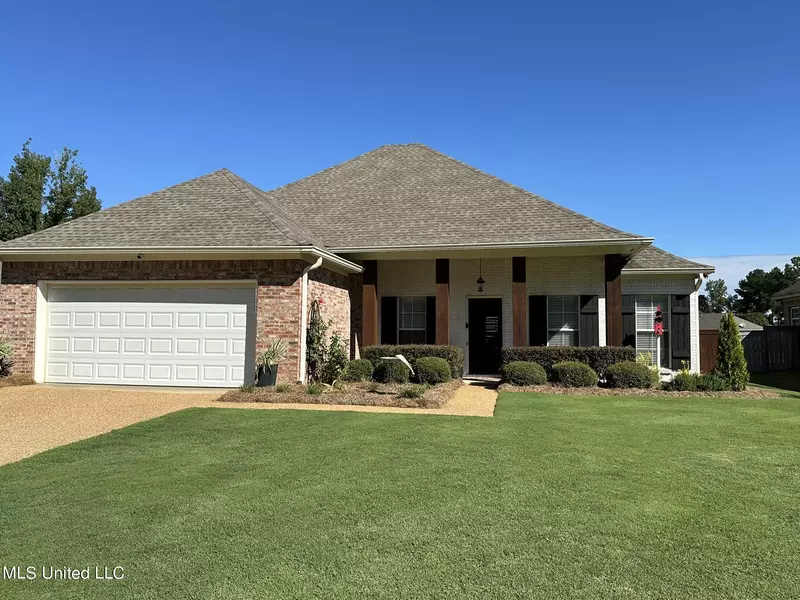 108 Kings Crossing, Canton, MS 39046