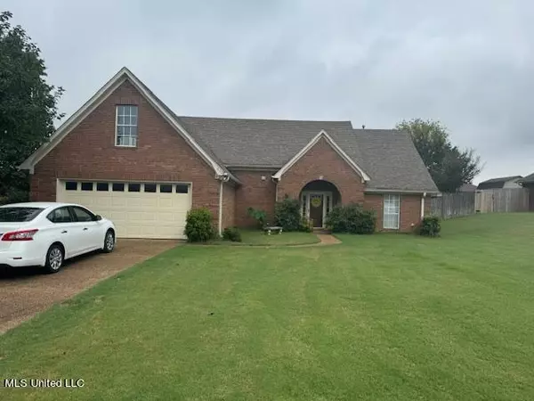 2102 Heather Ridge, Southaven, MS 38672