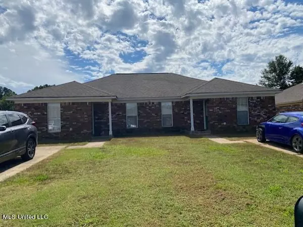 409 Bruce Street #A&B, Senatobia, MS 38668