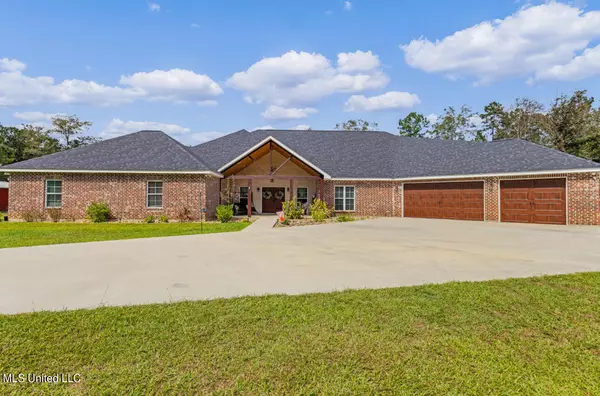 46 Pinehurst Drive, Carriere, MS 39426