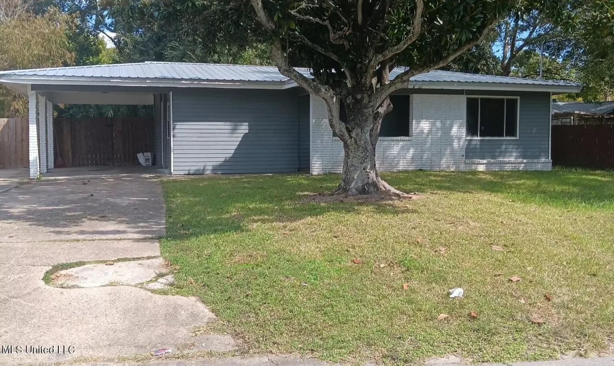 Pascagoula, MS 39581,1808 Cherokee Drive