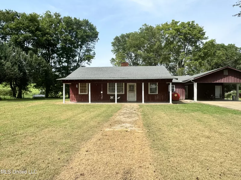 1148 Bolivar Rd, Benoit, MS 38725