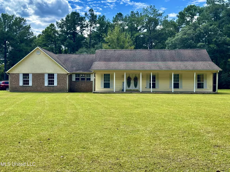 1108 Sampson Road, Lucedale, MS 39452