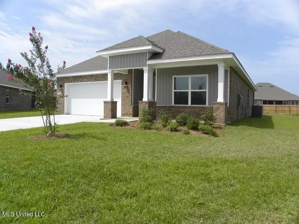 1250 Lilac Cove, Ocean Springs, MS 39564