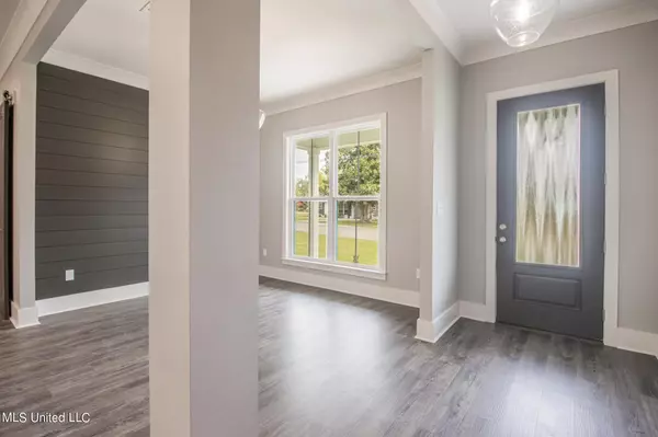 Long Beach, MS 39560,113 Driftwood Drive