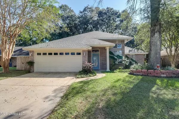 7314 W Falcon Circle, Ocean Springs, MS 39564