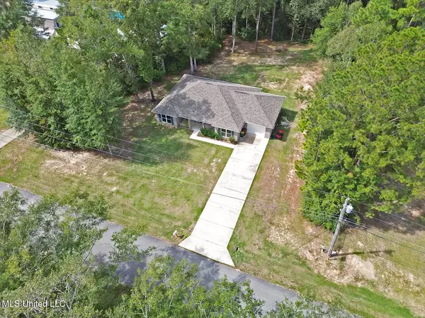 Saucier, MS 39574,18481 Dogwood Lane