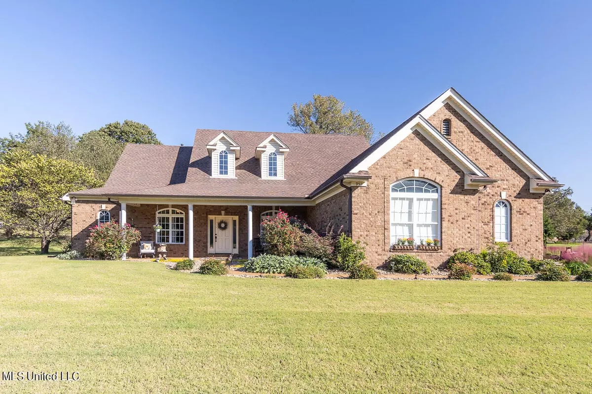 Nesbit, MS 38651,950 Rodeo Way