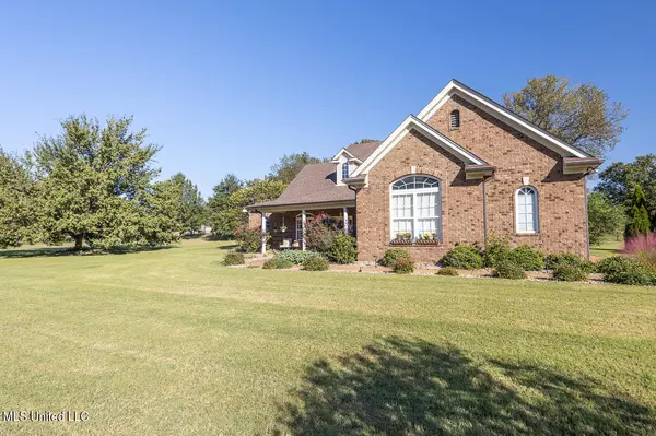 Nesbit, MS 38651,950 Rodeo Way