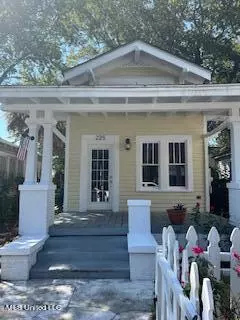 225 Lameuse Street, Biloxi, MS 39530