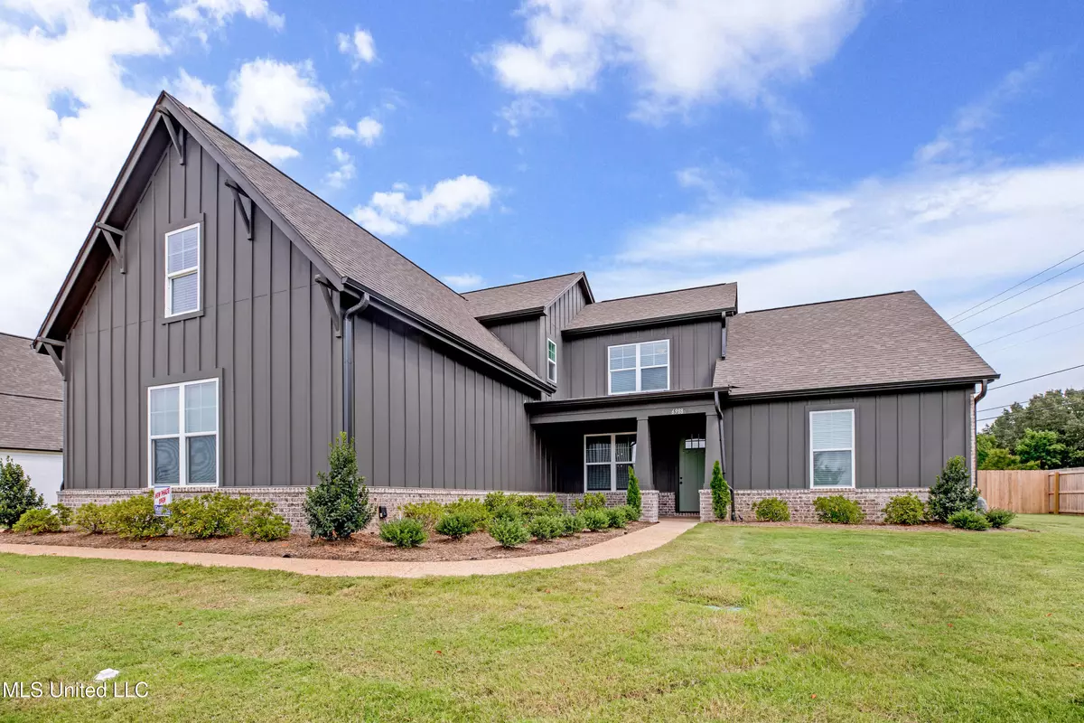 Olive Branch, MS 38654,6988 Silver Cloud Cove