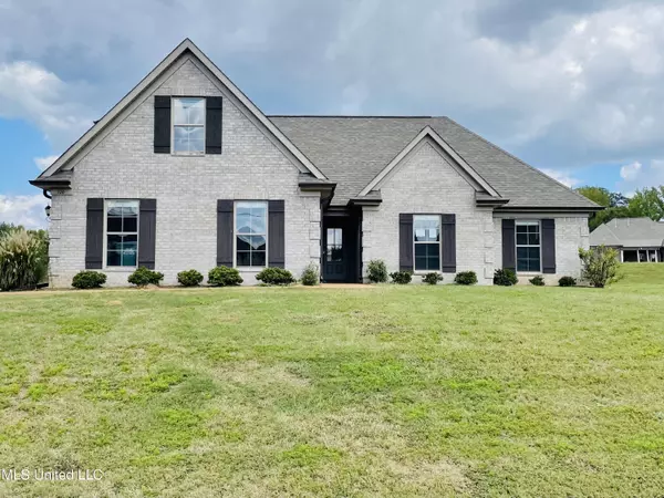 106 Cross Creek Drive, Senatobia, MS 38668