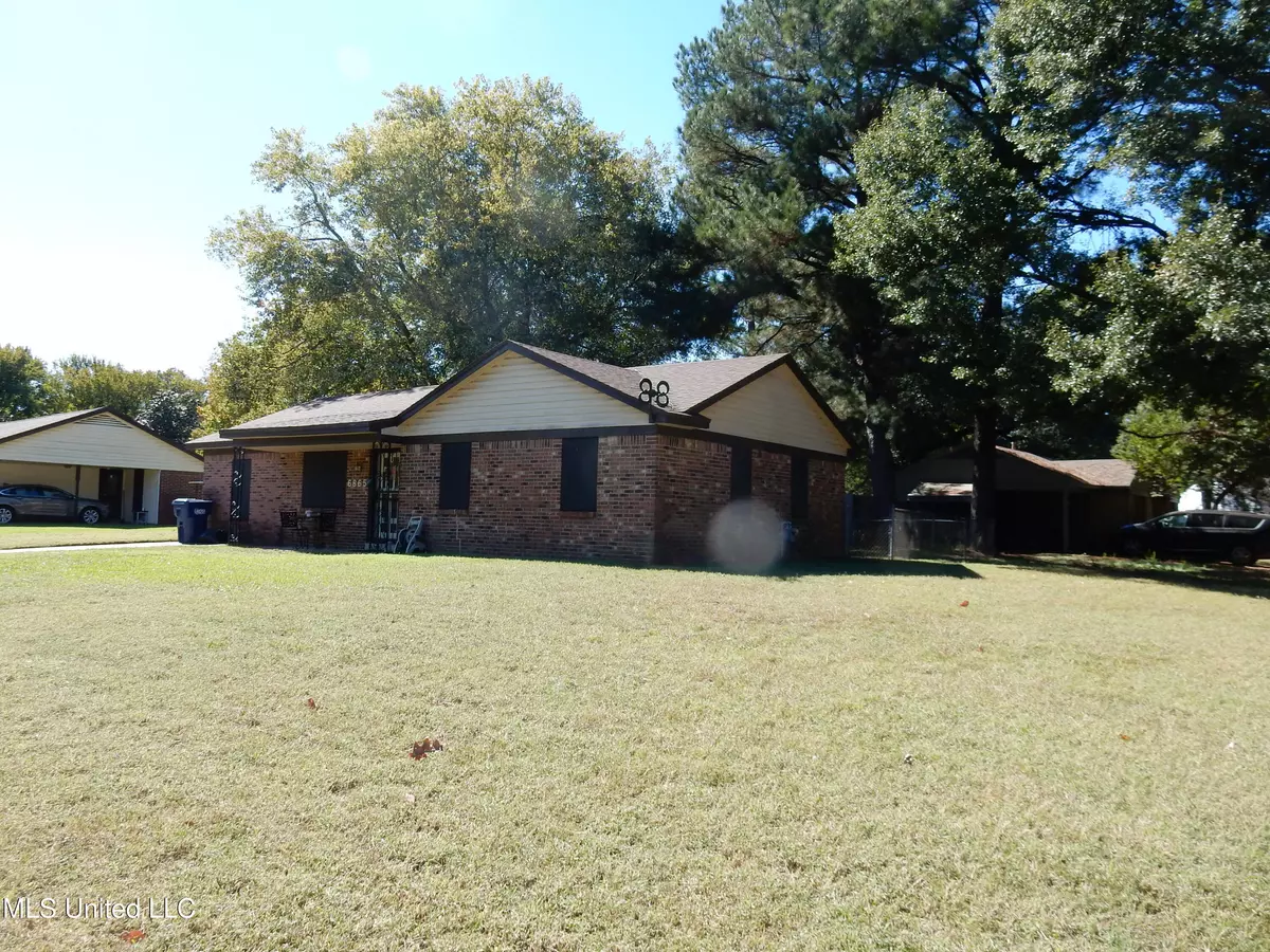 Horn Lake, MS 38637,6865 Camelot Road