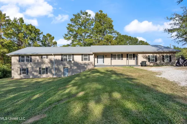 41 E Pontotoc Avenue, Potts Camp, MS 38659