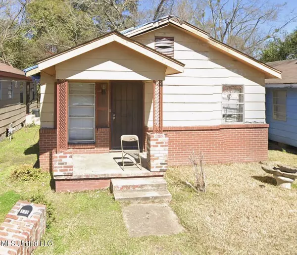 172 Ralph Alley, Jackson, MS 39203