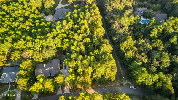 Hattiesburg, MS 39402,16 Windstone Street
