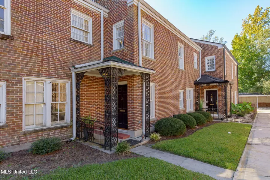 112 2nd Avenue #3, Hattiesburg, MS 39401