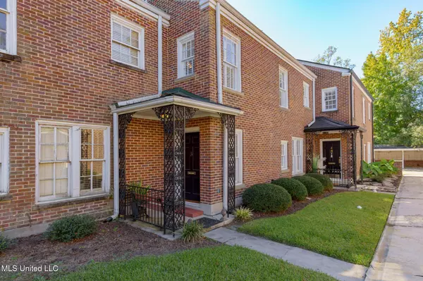 112 2nd Avenue #3, Hattiesburg, MS 39401