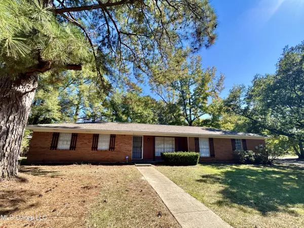 Jackson, MS 39211,5808 Deer Trail