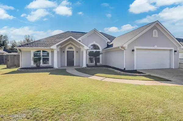 2439 W Shore Drive, Biloxi, MS 39532