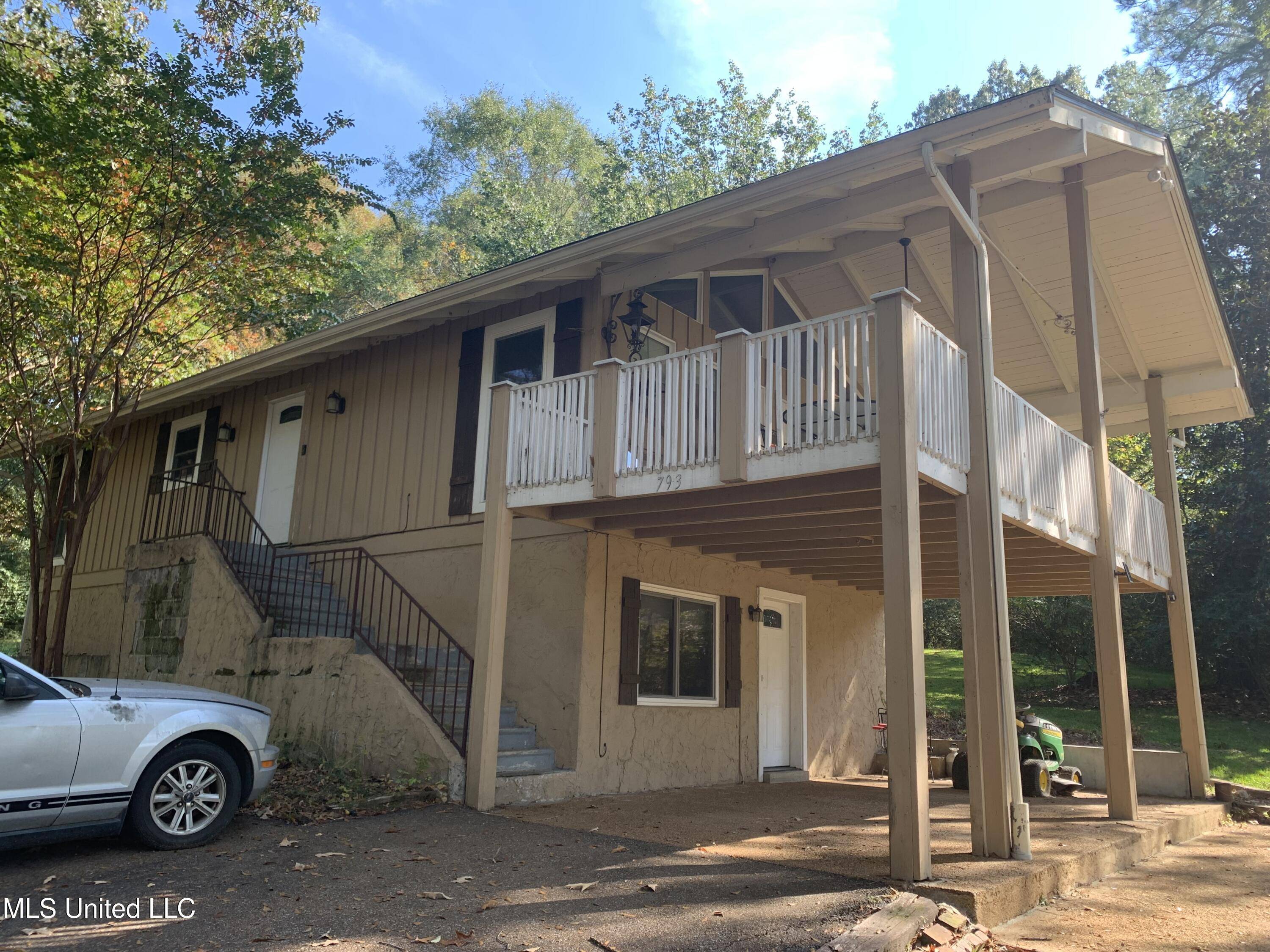 Hernando, MS 38632,793 Chickadee Cove