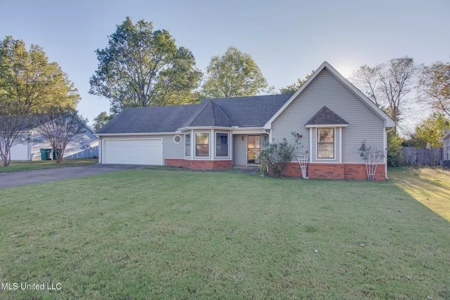 729 White Ash Drive, Southaven, MS 38671