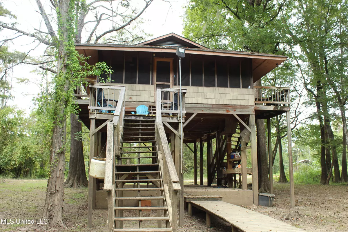 Lucedale, MS 39452,1122 Beaver Dam Drive