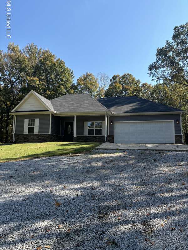 78 Beechtree Lane, Byhalia, MS 38611