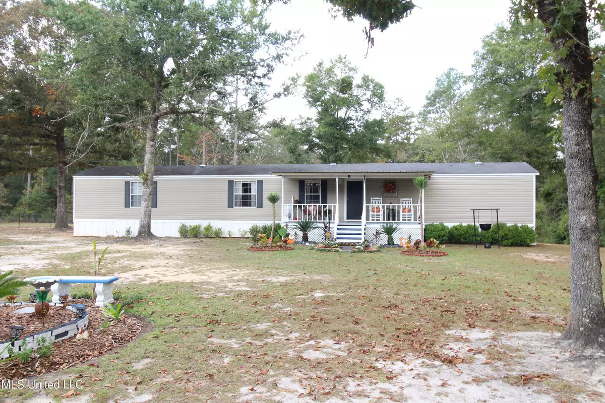 Lucedale, MS 39452,139 Knollcrest Drive