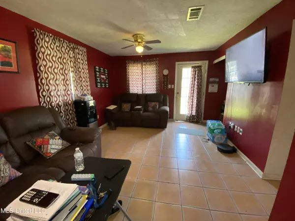 Vidalia, LA 71373,1906 Murray Drive