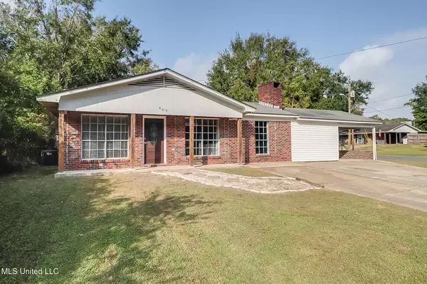 647 Dina Drive, D'iberville, MS 39540