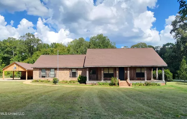 83 Grove Acres Road, Natchez, MS 39120