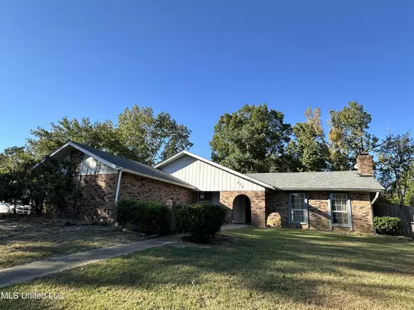 202 Royal Oak Drive, Clinton, MS 39056