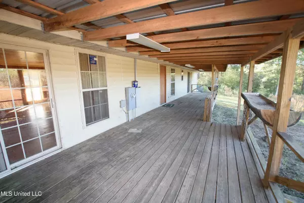 Lucedale, MS 39452,2237 Brushy Creek Road