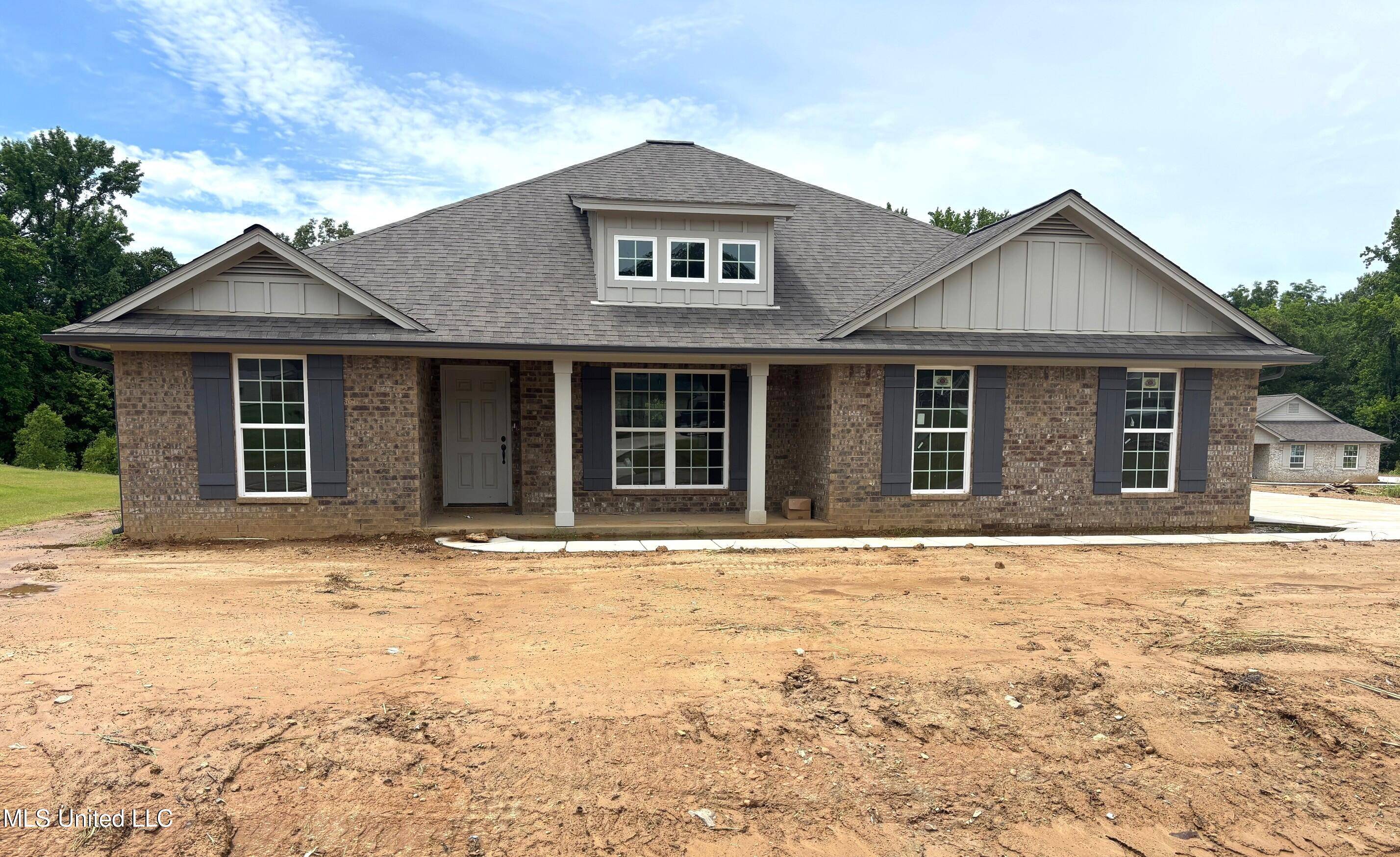 7835 Mary Mccoy Drive, Horn Lake, MS 38637